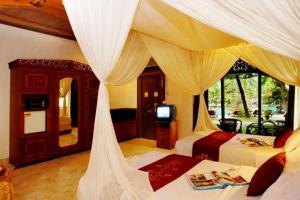 Bali Tropic Resort deluxe room