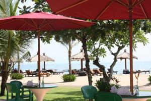 plaża przy hotelu Bali Tropic Resort