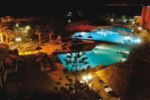 #wakacjeimage13 basen wieczorem