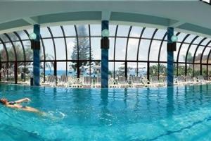 Amathus Beach basen kryty