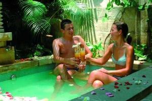 Aston Bali jacuzzi