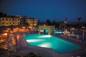 Belinda Beach basen wieczorem
