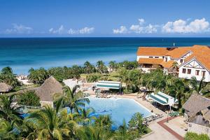 hotel Breezes Bella Costa