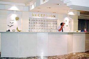 Candia recepcja