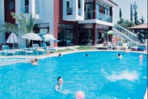 Carna Garden basen