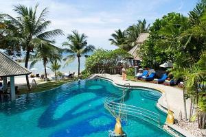 Centara Villas basen