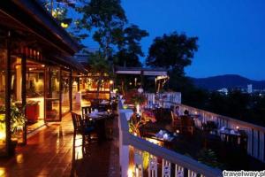 Central Karon Village hotel