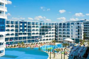 Chaika Beach basen