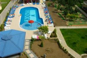 basen w hotelu Condor