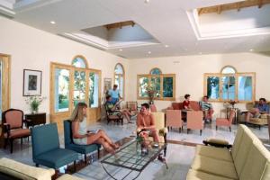 lobby Delfinia