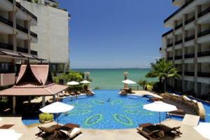 Gardel Cliff Resort basen