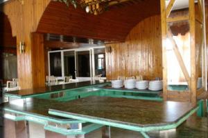 bar Geisum Village