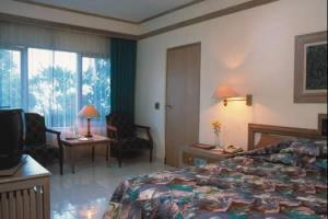 Grand Bali Beach salon