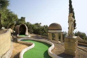 mini golf