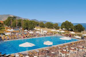 basen Louis Zante Beach