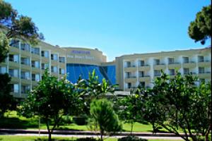 Maritim Pine Beach resort