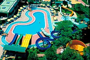Maritim Pine Beach basen