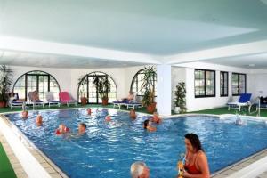 basen kryty Mayfair