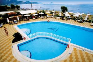 basen Mediterranean Beach Resort