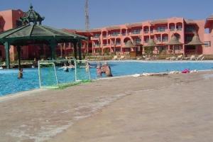 bar na wodzie Park Inn