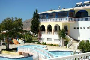 Pefkos Garden