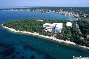 Pinija zatoka