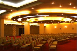 mniejsza sala konferencyjna