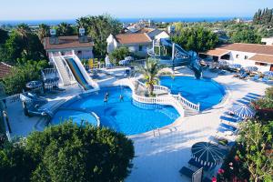 Riverside Holiday Village