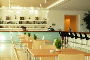 Rixos Libertas bar
