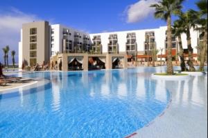 Royal Atlas basen