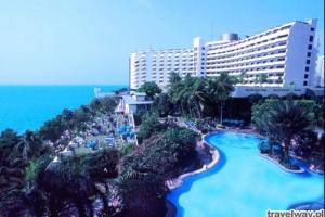Royal Cliff Beach Resort basen