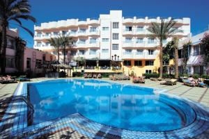 Sea Garden hotel