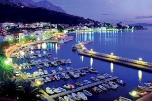 Podgora port