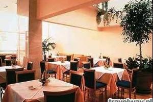 Tryp Oriente wczasy