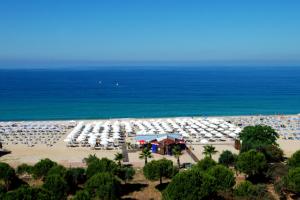 plaża przy hotelu