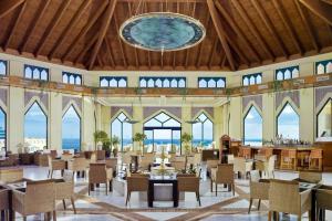 wnętrza hotelu Sentido H10 Playa Esmeralda