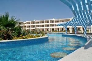 basen Royal Brayka Beach