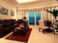 pokój dzienny Al Hamra Residences