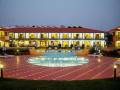 basen Baywatch Resort