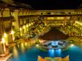 hotel Boracay Regency wieczorem